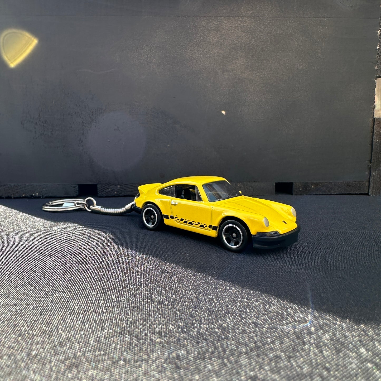 Yellow Porche 911 Carrera RS 2.7